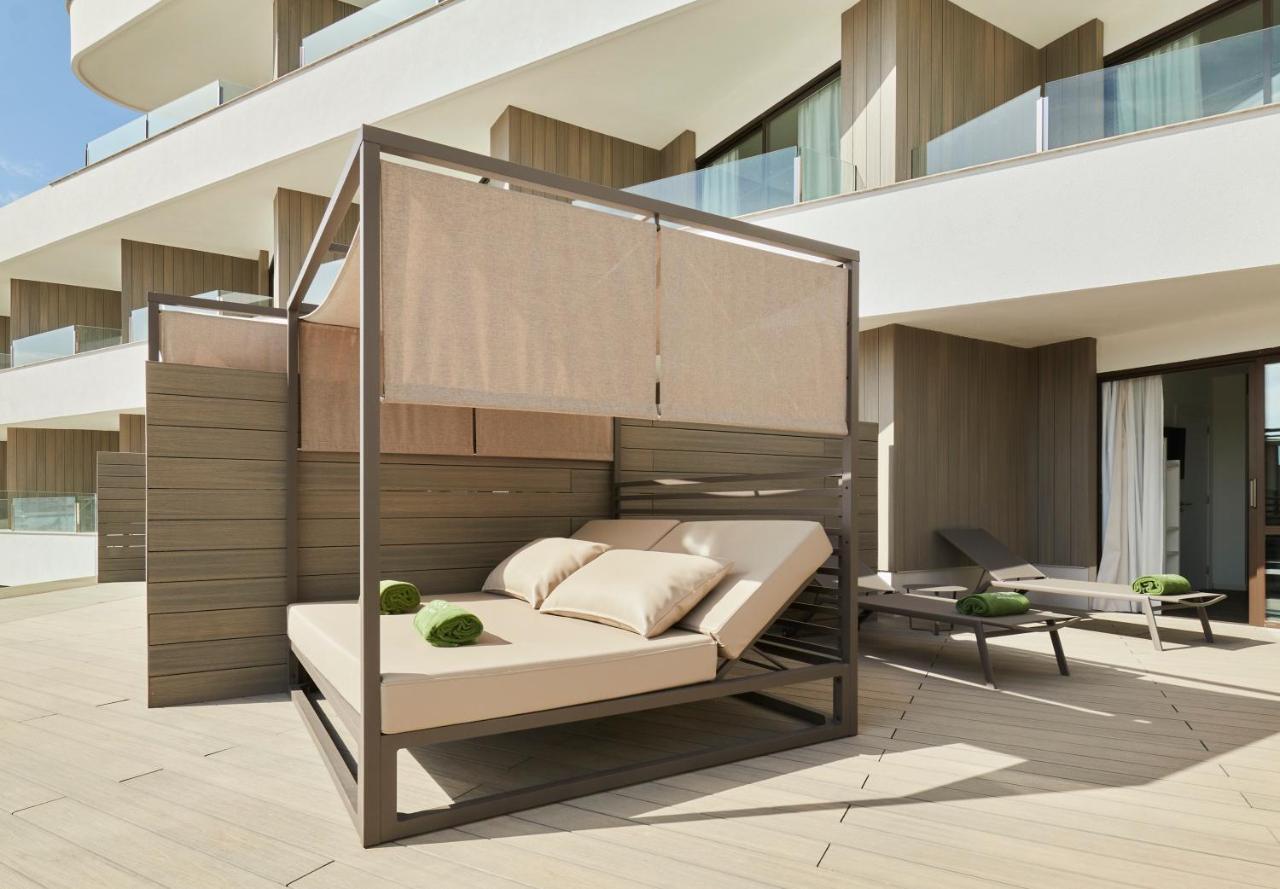 Melia Palma Marina Hotel Exterior photo Outdoor furniture